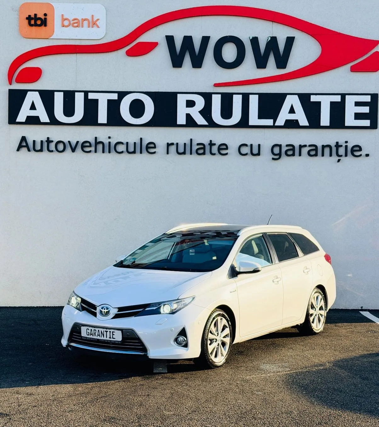 TOYOTA AURIS 2014 1.8 hybrid E6 Garantie 12 Luni Rate Avans 0 Doar Cu Buletinul 2014 - WOW Auto Rulate