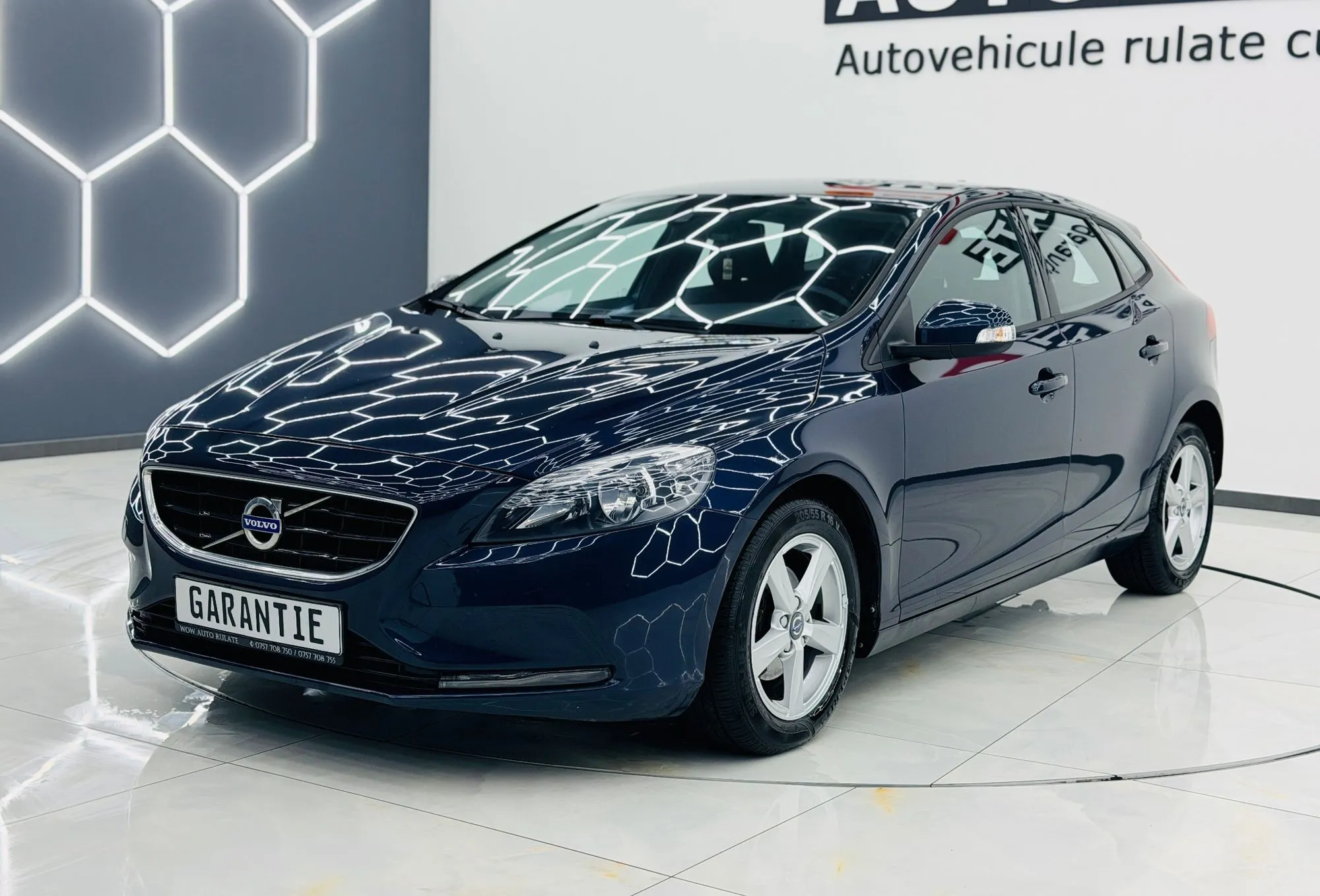 VOLVO V40 2015 1.6D E5 Garantie 12 Luni Rate Avans 0 Doar Cu Buletinul 2015 - WOW Auto Rulate