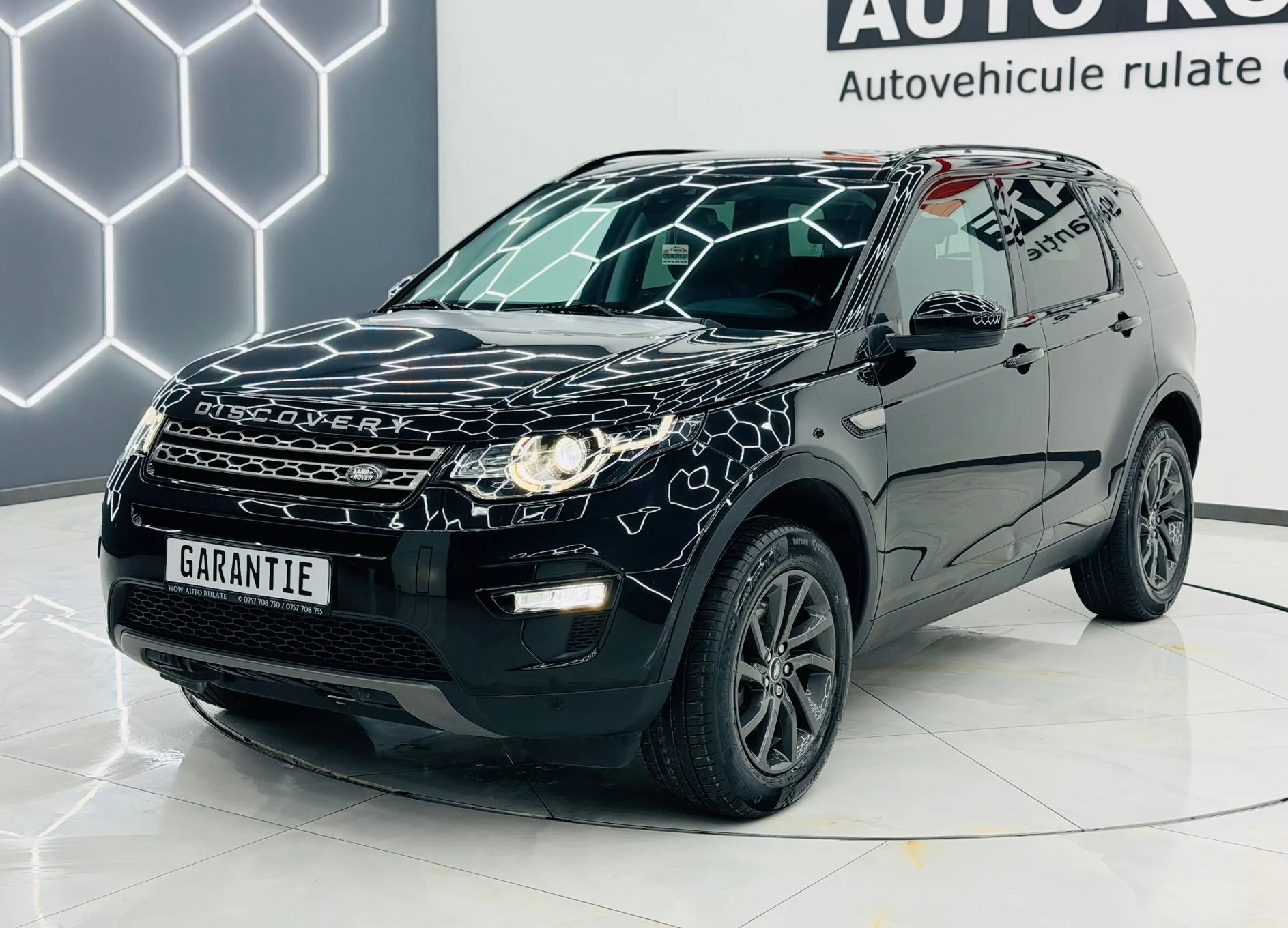 LANDROVER DISCOVERY-SPORT 2017 2.0D E6 4x4 Garantie 12 Luni Rate Avans 0 Doar Cu Buletinul 2017 - WOW Auto Rulate