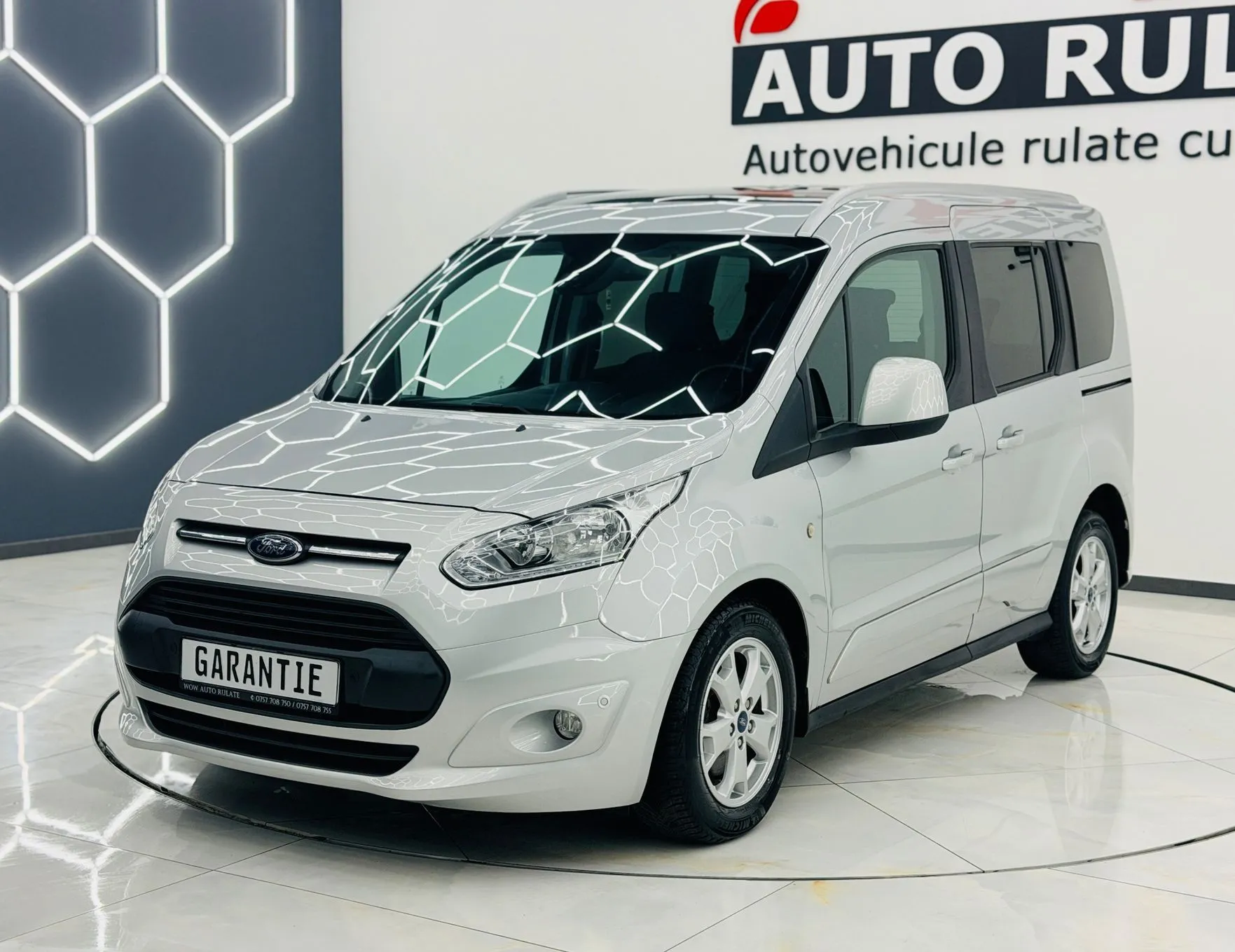 FORD Tourneo-connect 2017 1.5D E6 Garantie 12 Luni Rate Avans 0 Doar Cu Buletinul 2017 - WOW Auto Rulate