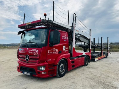 MERCEDESBENZ Actros 1843 TRANSPORTOR AUTO Mercedes Actros 1843 8-9 Pozitii