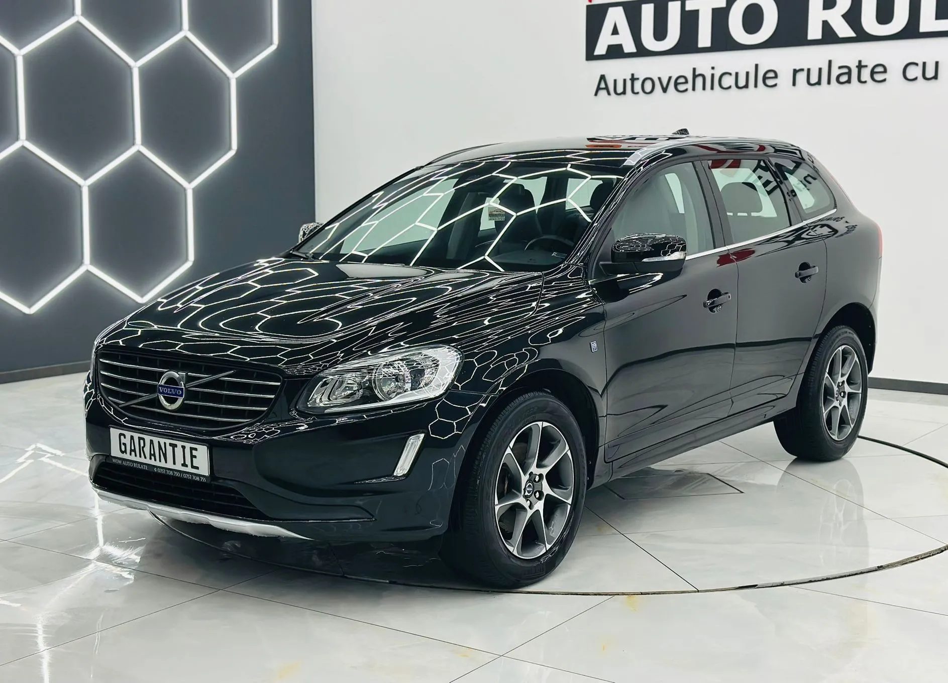 VOLVO Xc-60 2015 2.0D E5 Garantie 12 Luni Rate Avans 0 Doar Cu Buletinul 2015 - WOW Auto Rulate