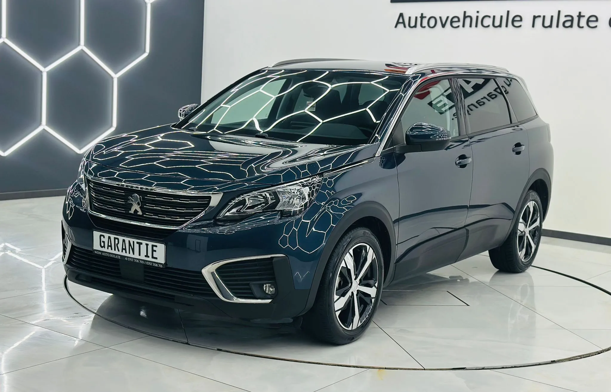 PEUGEOT 5008 2017 1.2i E6 7 Locuri Garantie 12 Luni Rate Avans 0 Doar Cu Buletinul 2017 - WOW Auto Rulate