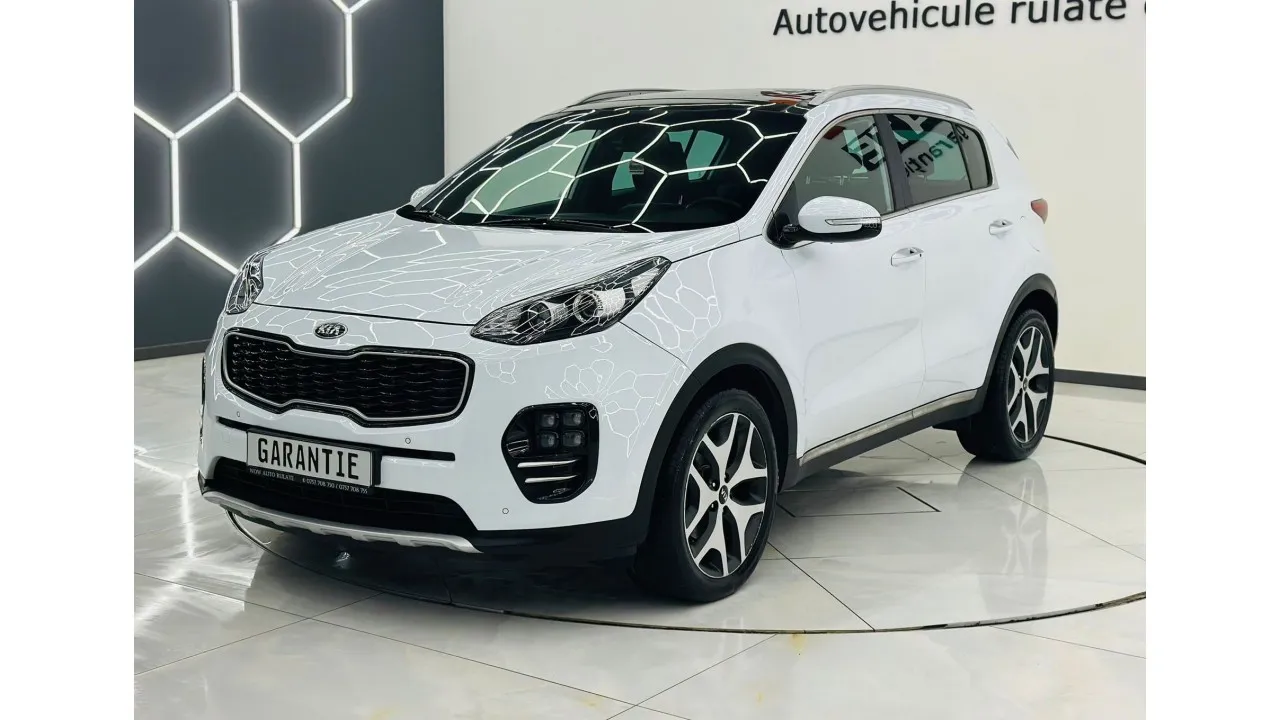 Nici n-am apucat să le facem poze profi, atât de repede pleacă!