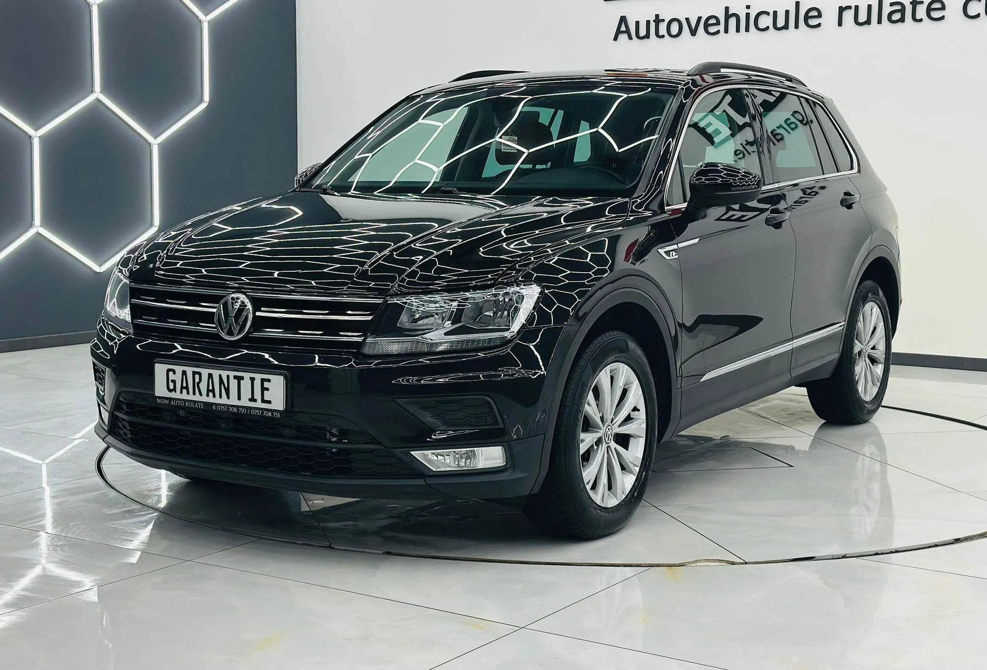 VOLKSWAGEN TIGUAN 2017 2.0D E6 4x4 Garantie 12 Luni Rate Avans 0 Doar Cu Buletinul 2017 - WOW Auto Rulate